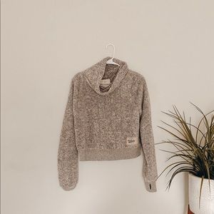 Hollister sweater